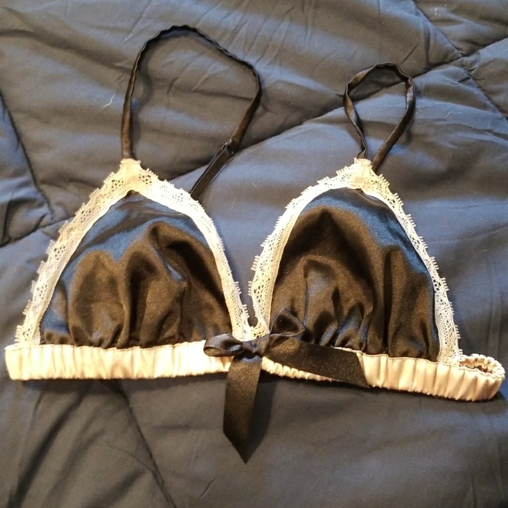 Cute black and ivory bra